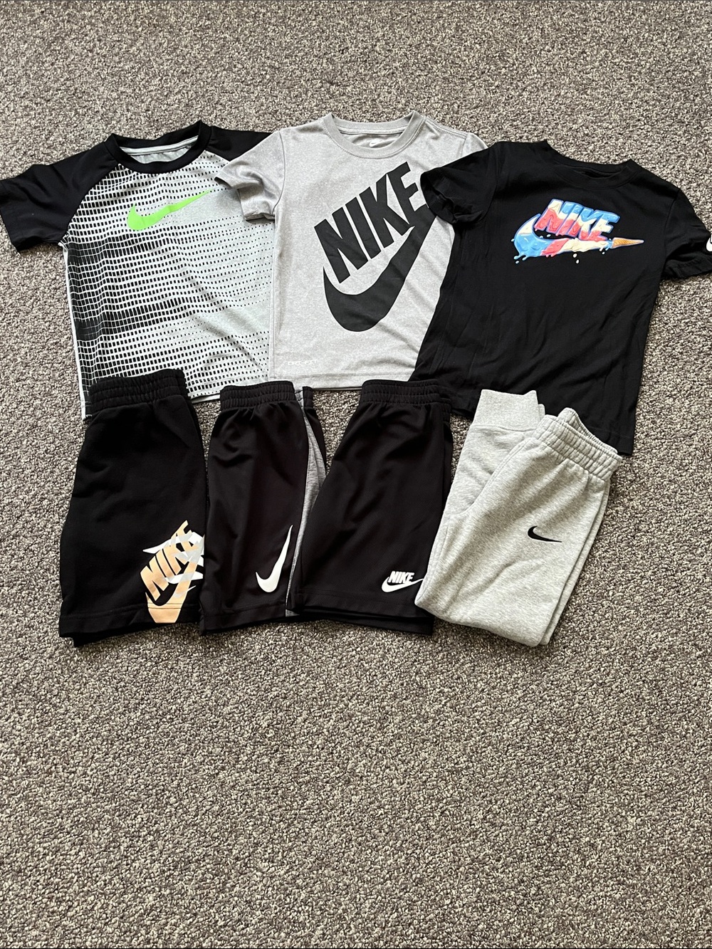 Nike bundle boys